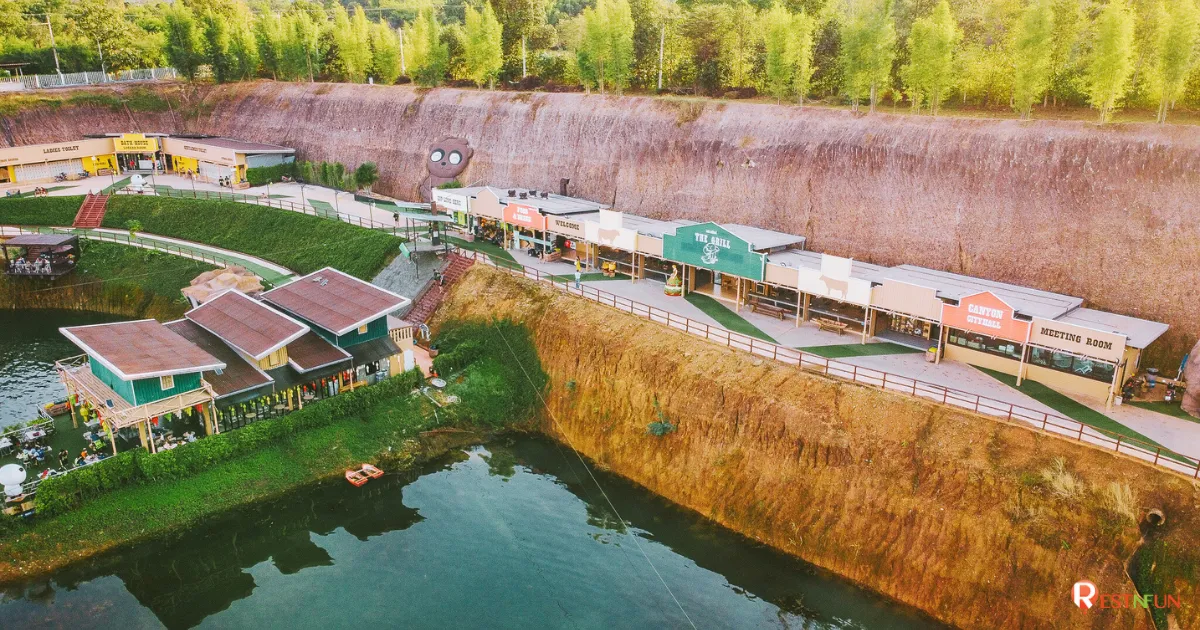 Grand Canyon Water Park Chiang Mai also has a zipline